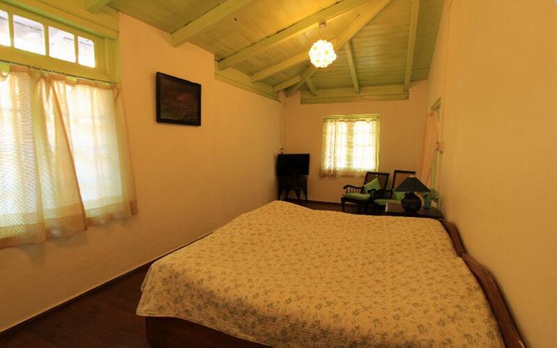 The Vienna Lodge Cottage, Nainital 4